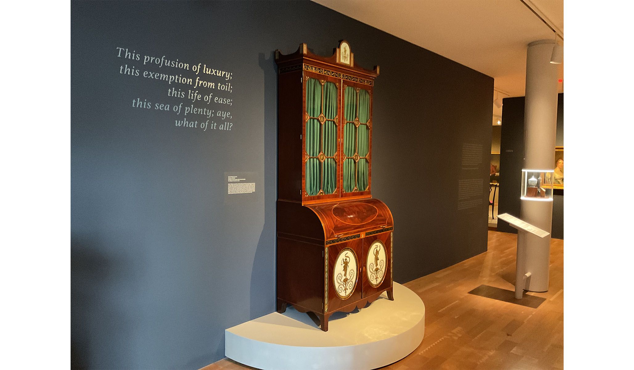 A Baltimore desk being savaged by 1619 Project nonsense at the museum.