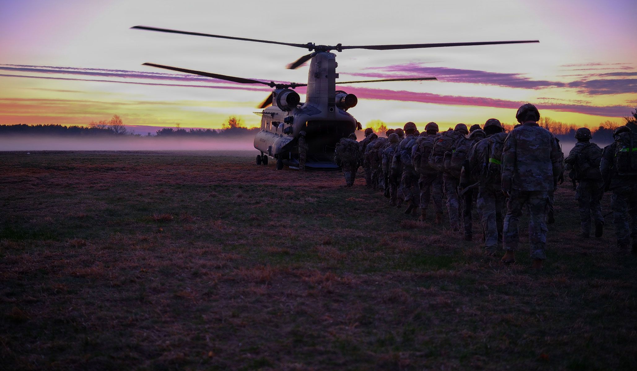 U.S. Army soldiers from XVIII Airborne Corps board a Tenth Combat Aviation Brigade CH-47 Chinook during the XVIII Airborne Corps Best Squad Competition at Fort Drum, N.Y., April 23, 2026.