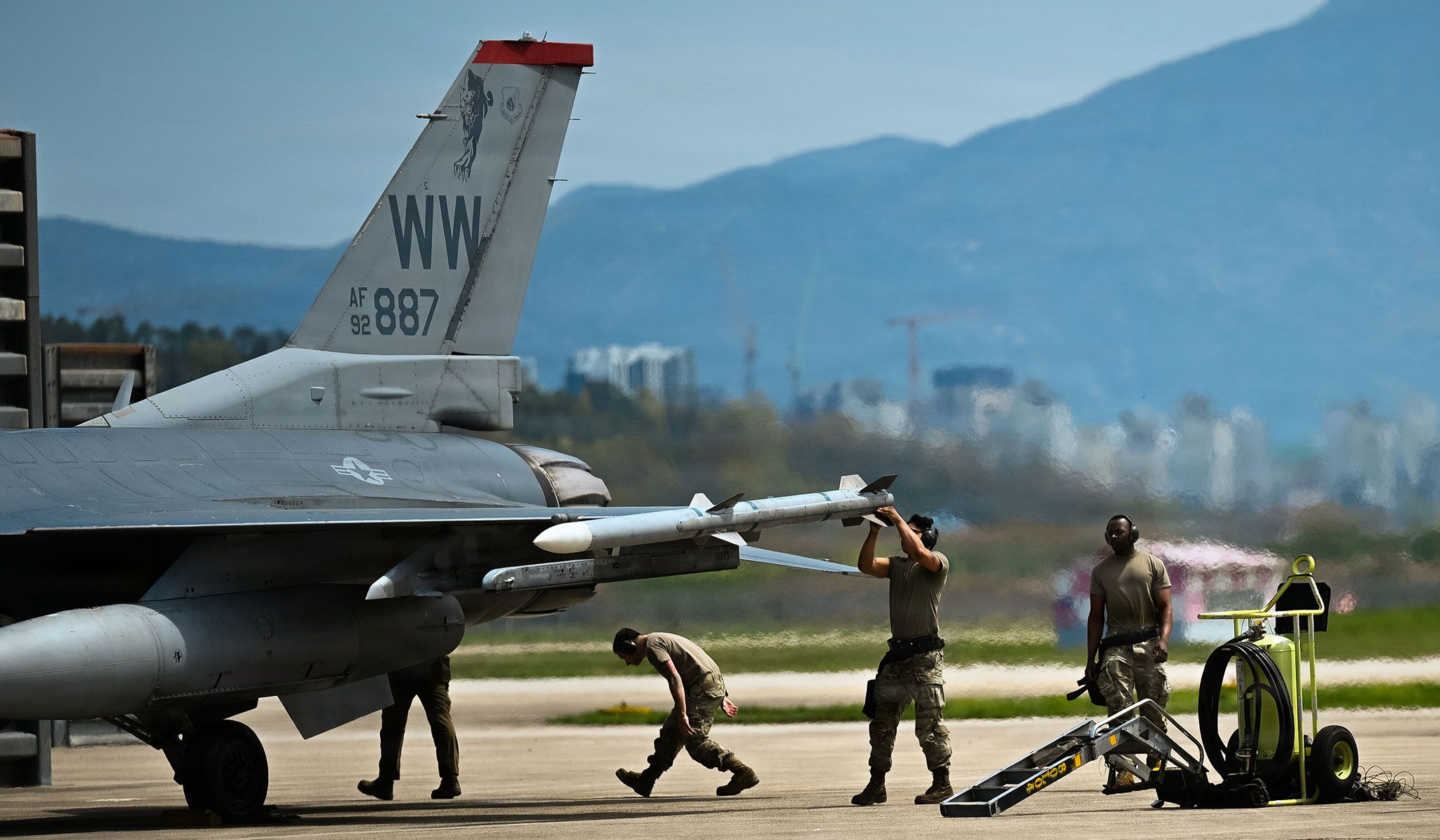 U.S. Air Force airmen from the 35th Fighter Squadron prepare an F-16 Fighting Falcon for takeoff during Exercise Freedom Flag 26-1 at Gwangju Air Base, Republic of Korea, April 13, 2026.