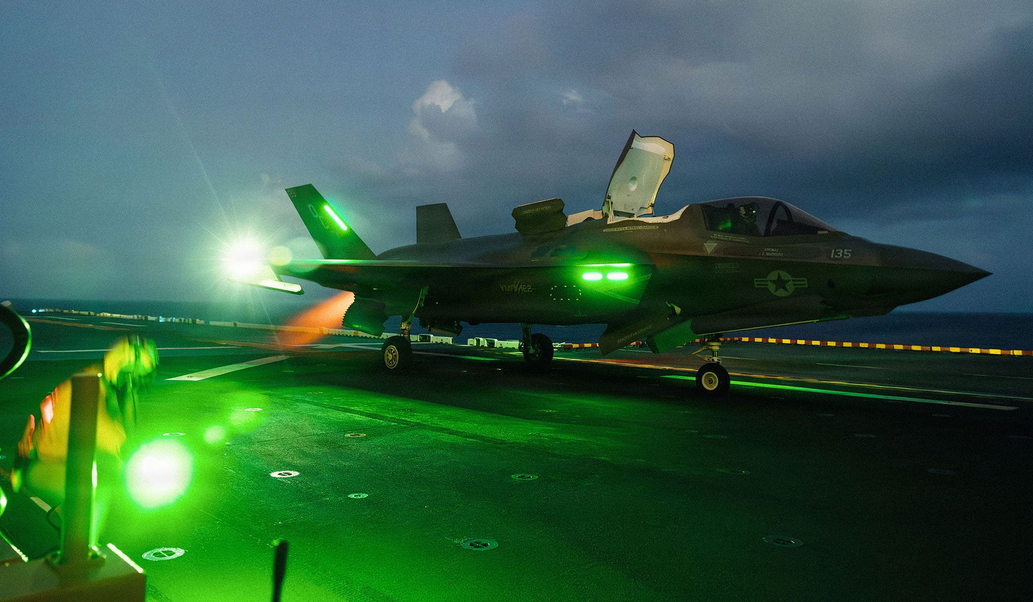 A U.S. Marine Corps F-35B Lightning II assigned to the “Werewolves” of Marine Fighter Attack Squadron VMFA-122, 11th Marine Expeditionary Unit, takes off from the flight deck of theWasp-class amphibious assault ship USS <i>Boxer</i> (LHD-4), under way in the Pacific Ocean, April 17, 2026.