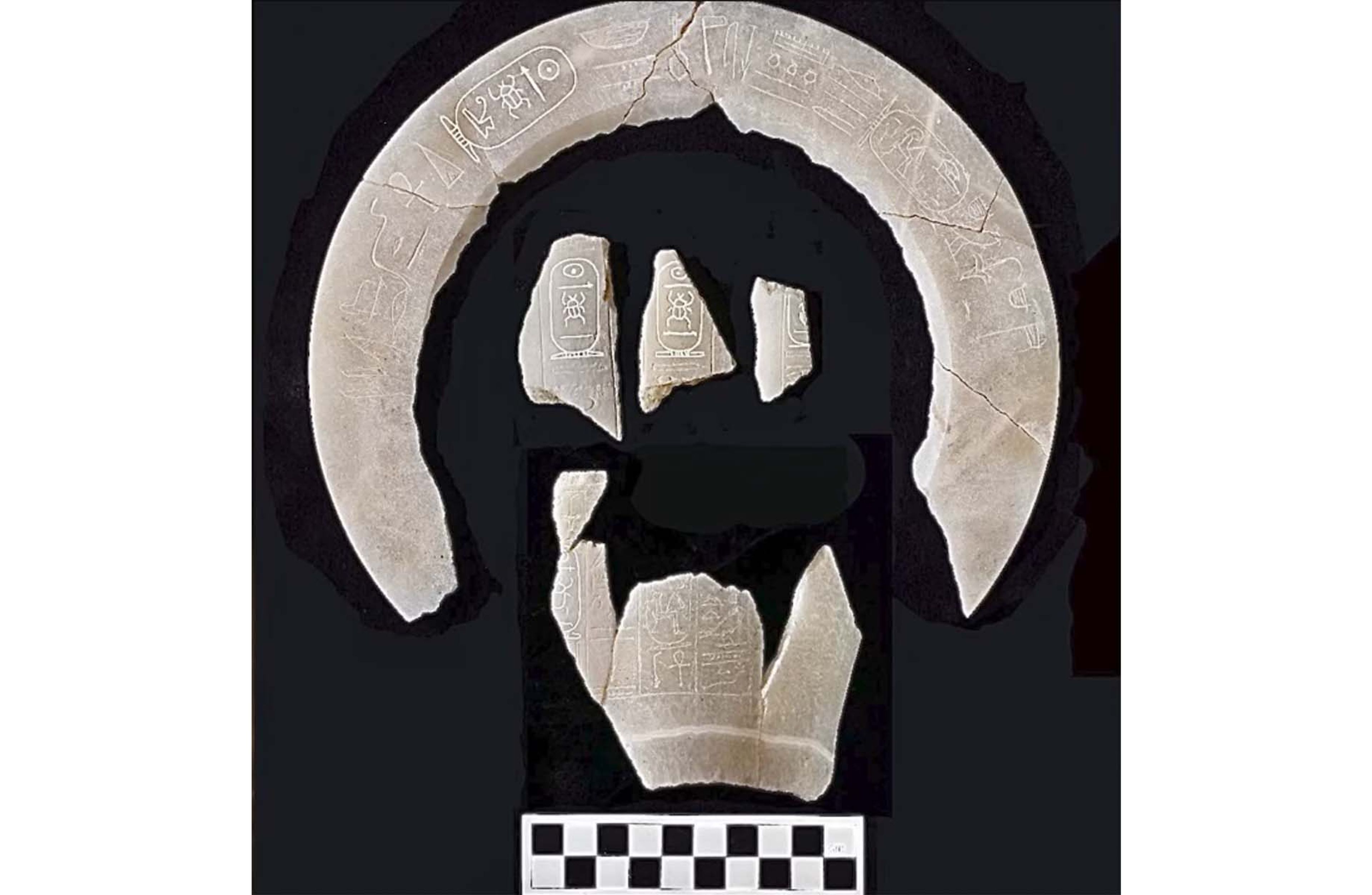 Fragments found in the tomb of Pharaoh Thutmose II.