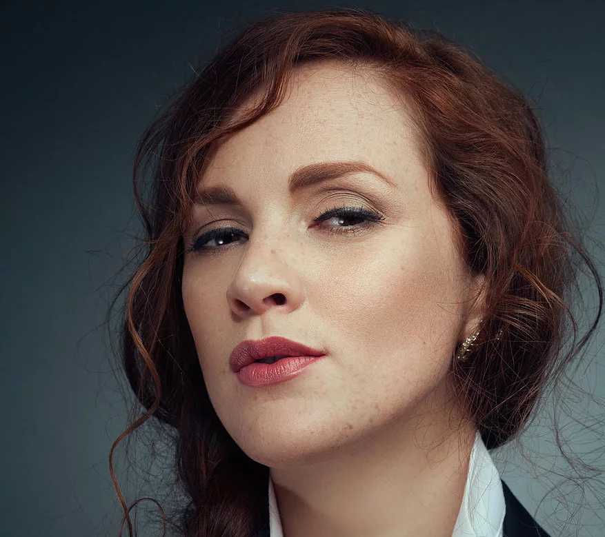 Jessica Costelloe - Mezzo-soprano