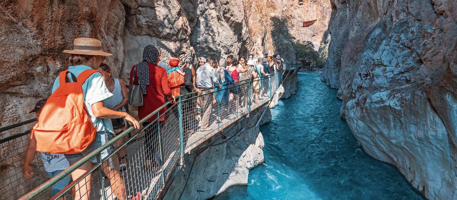 Saklıkent Kanyonu nehir ve doğa manzarası
