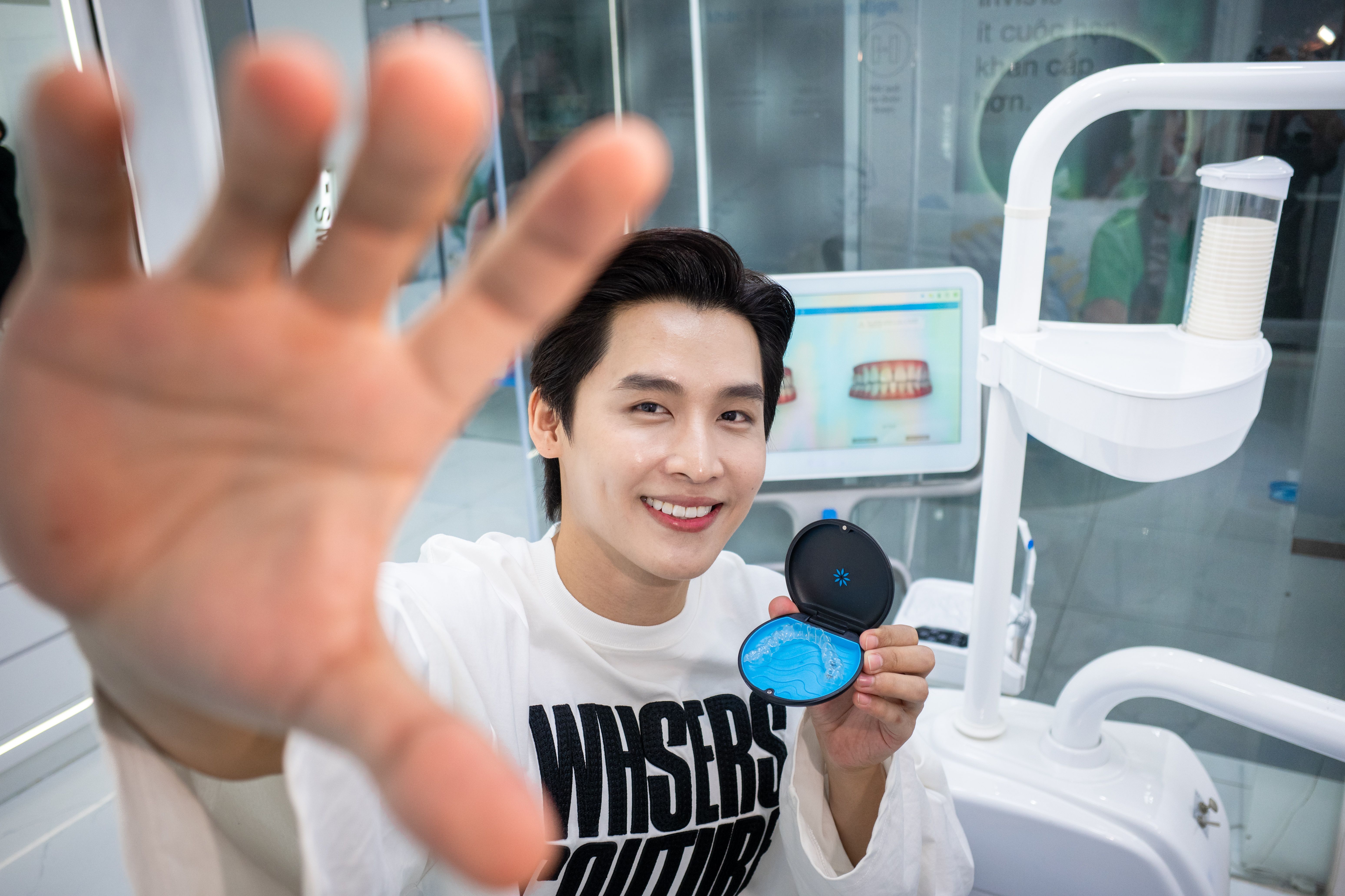 Phòng khám nha khoa chuyên niềng răng Invisalign