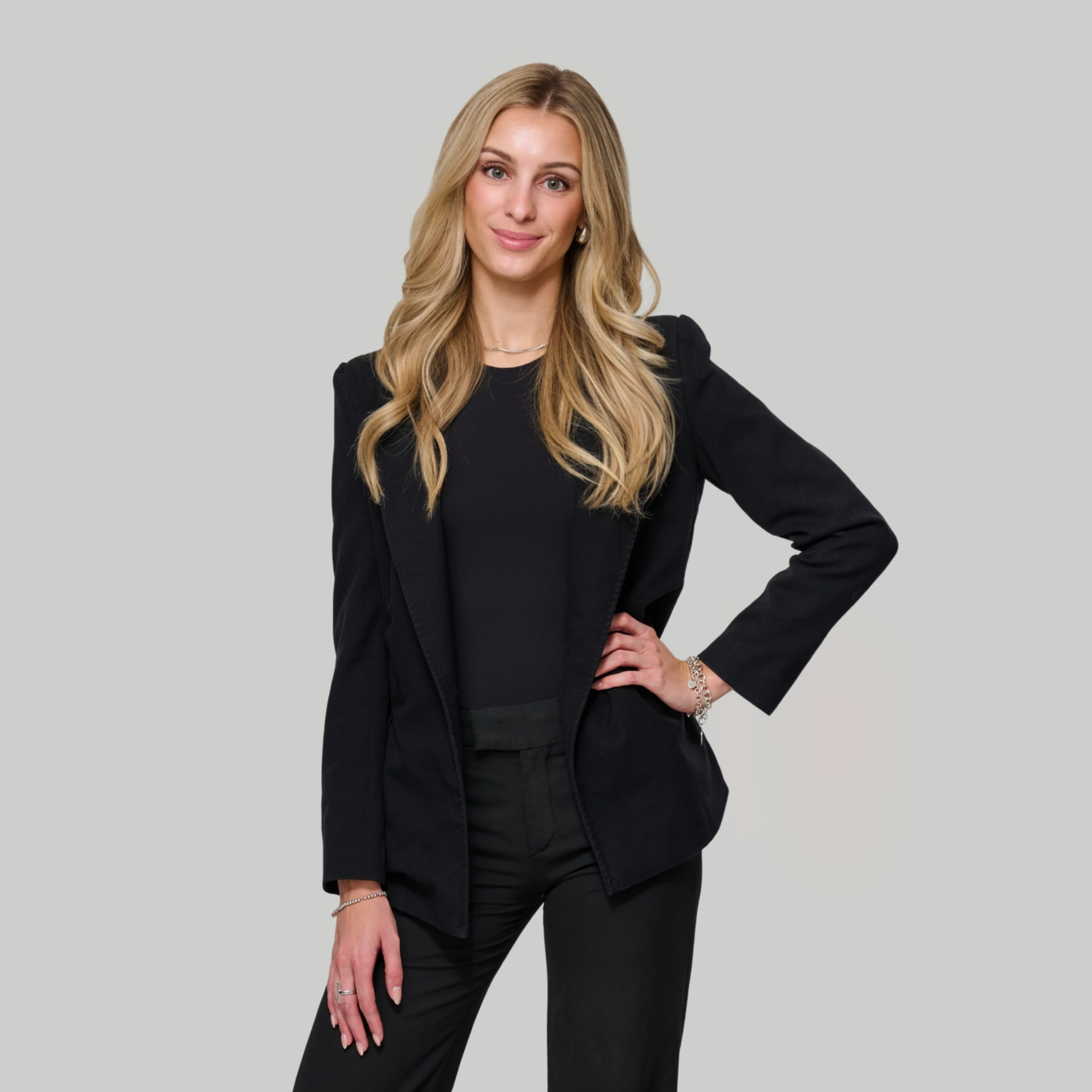 Hannah Fürst ist Ihre Ansprechpartnerin für das Salesfive Wirtschaftsförderungstemplate.