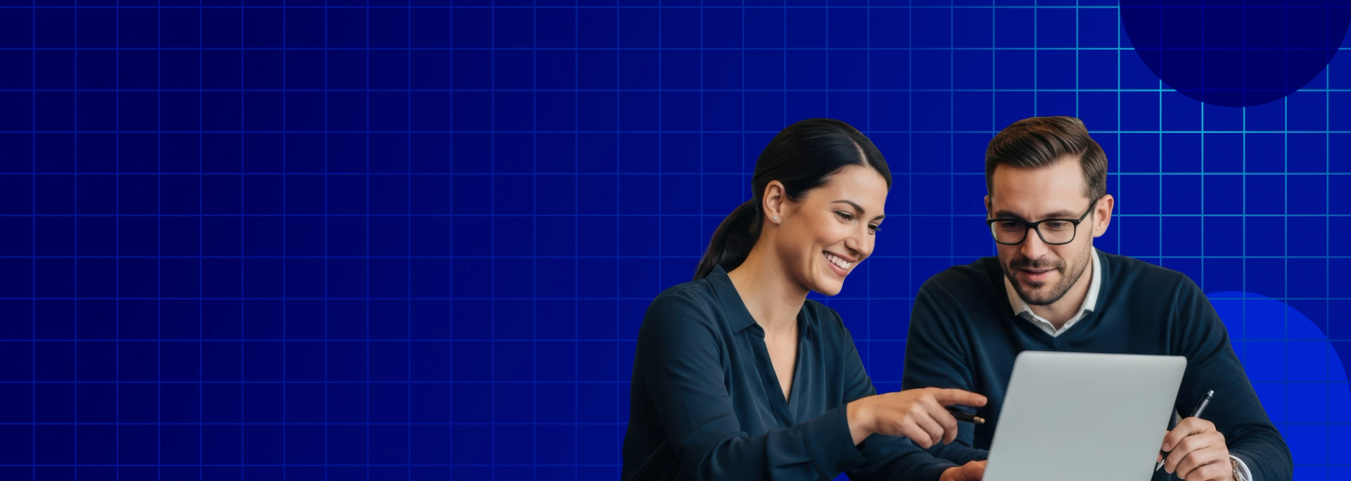 Kollegen lernen Salesforce mit der Salesfive Academy