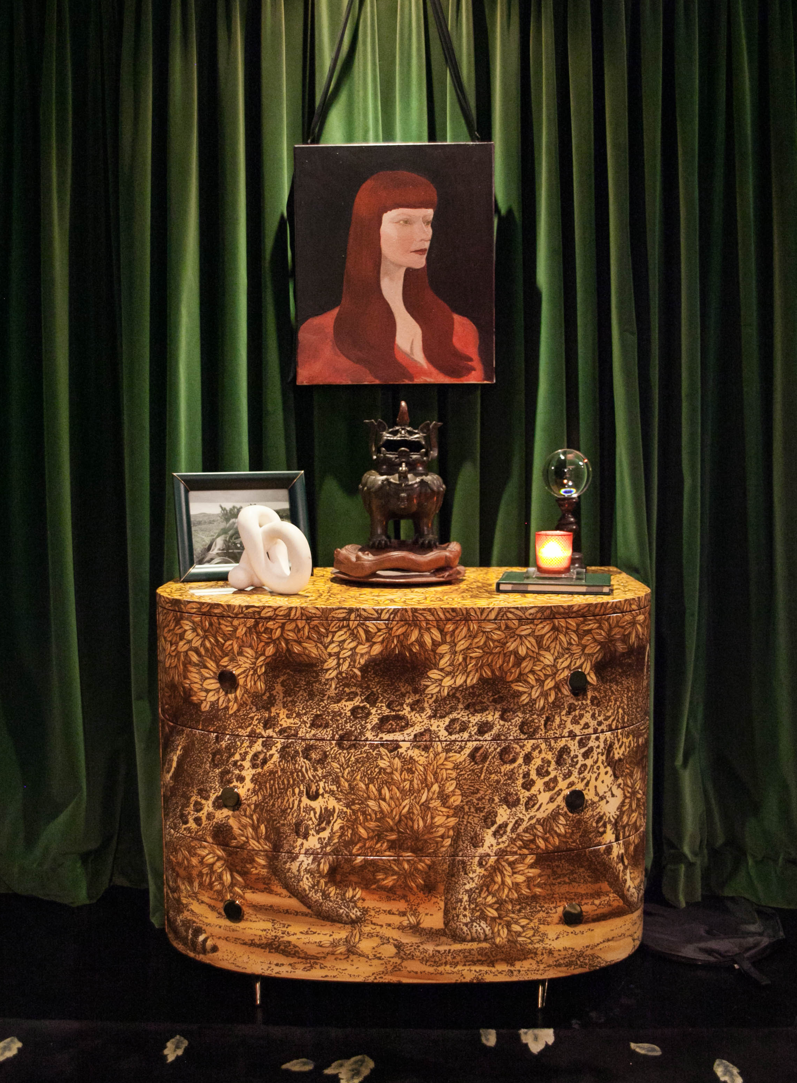 Tastemaker Betony Vernon's office shot for Semaine by Giada Mariani