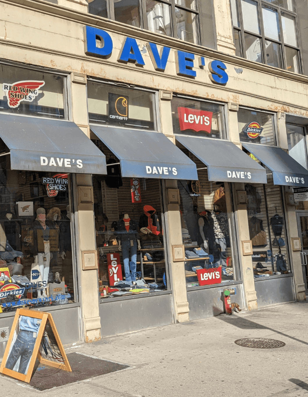 Dave's New York, Chosen by Semaine Tastemaker Max Rocha