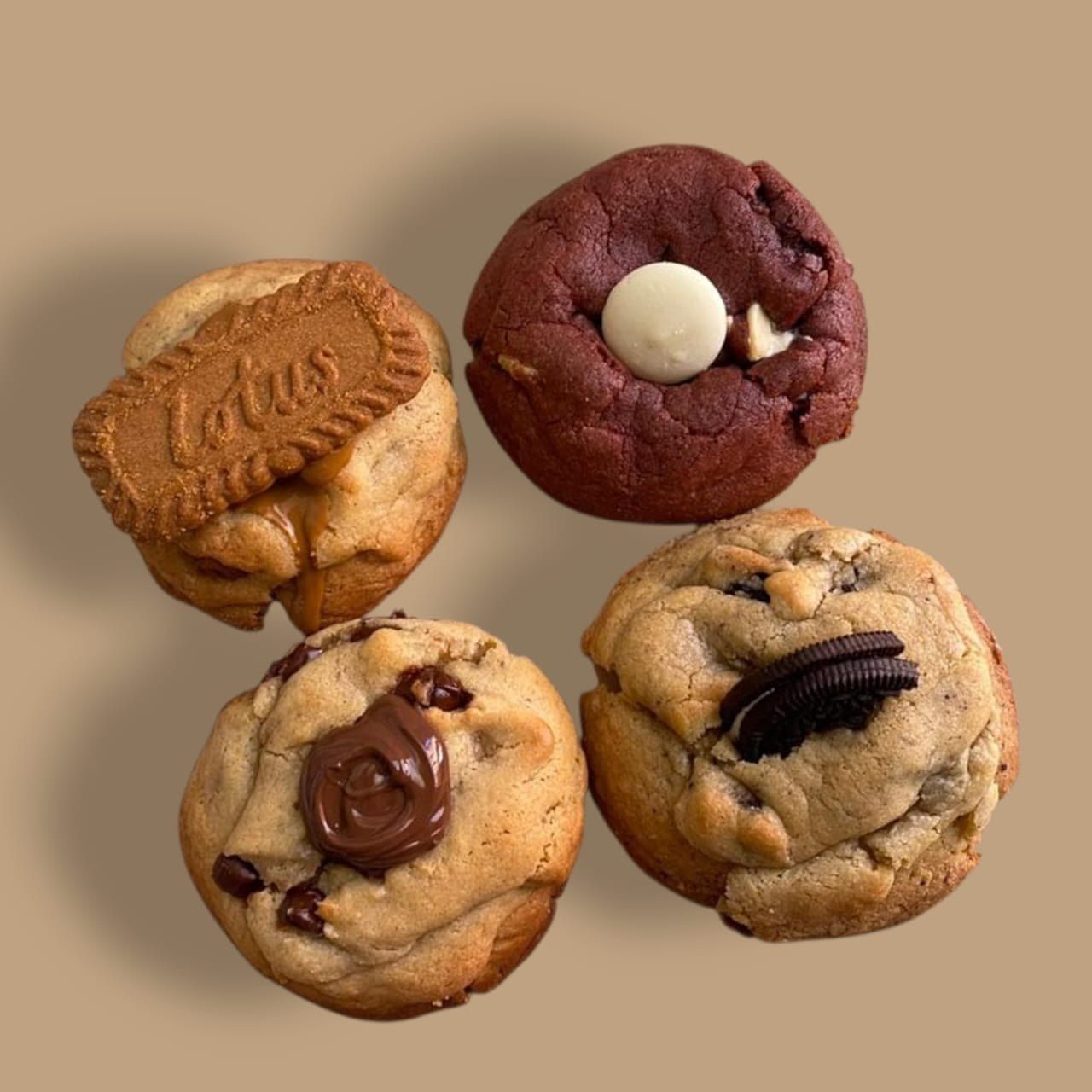 Cuatro galletas gourmet de Lotus, red velvet, Nutella y Oreo