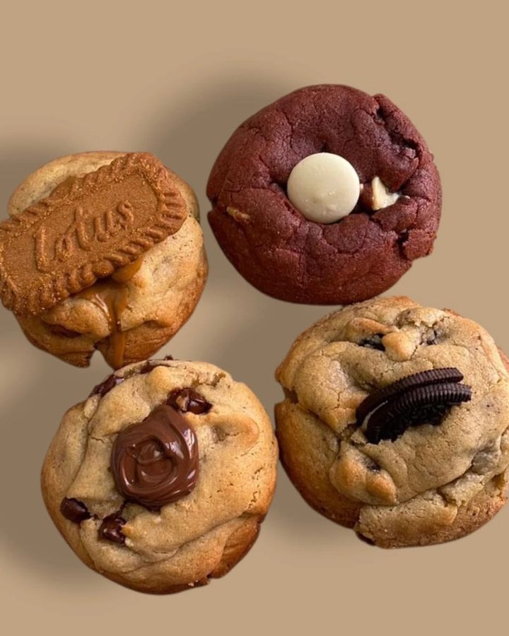 Cuatro galletas gourmet de Lotus, red velvet, Nutella y Oreo