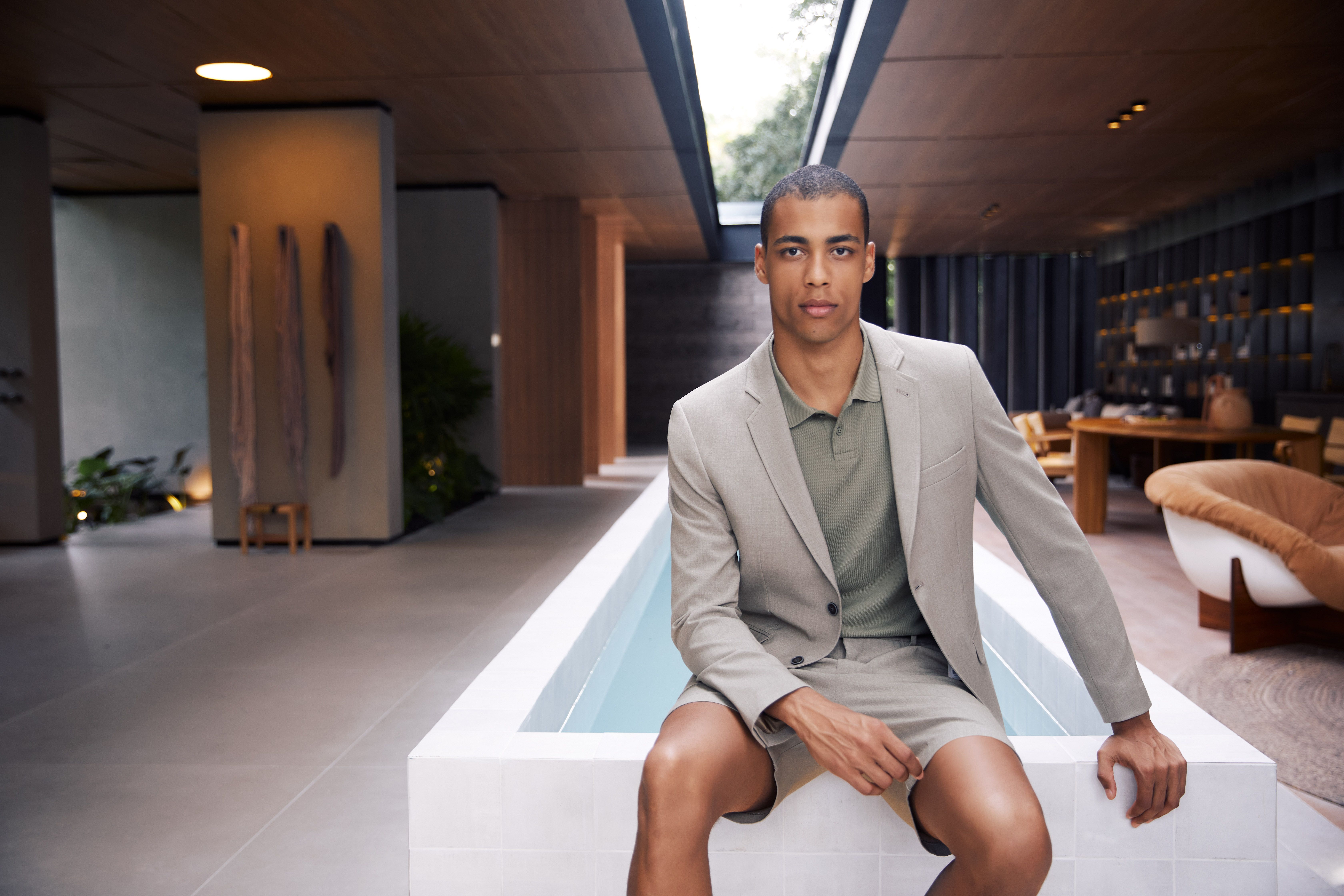 Estratégias para incorporar mais cores aos looks masculinos