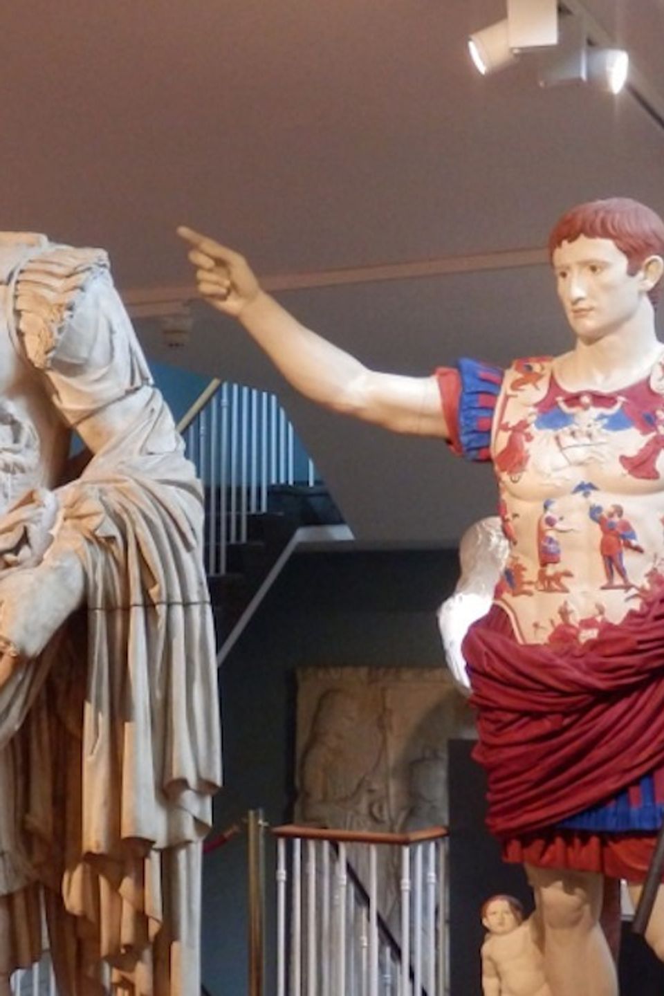 estatuas pintadas