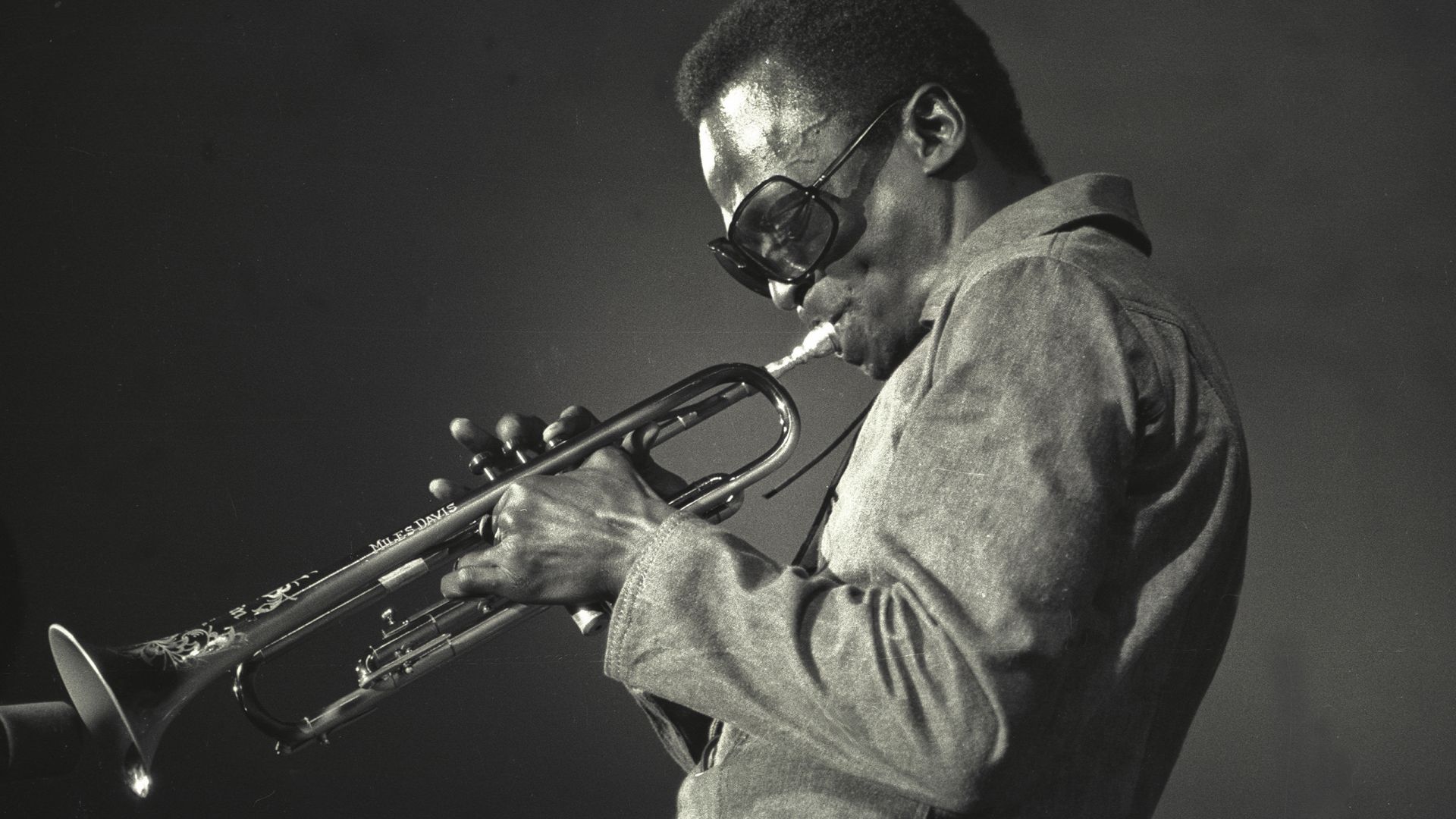 Por que ouvir Miles Davis?