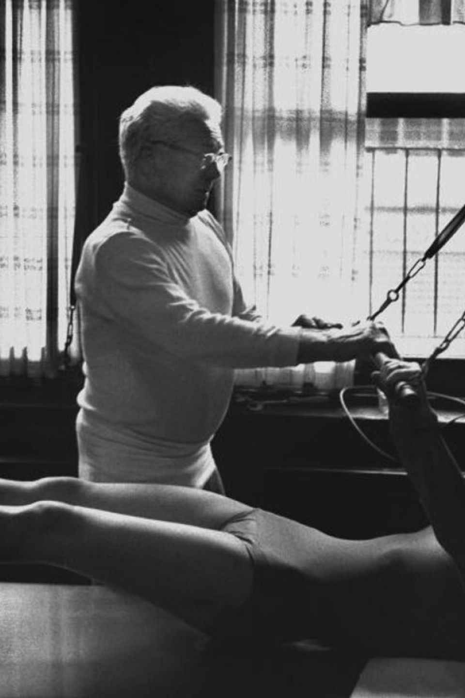 Joseph Pilates o criador da técnica pilates.