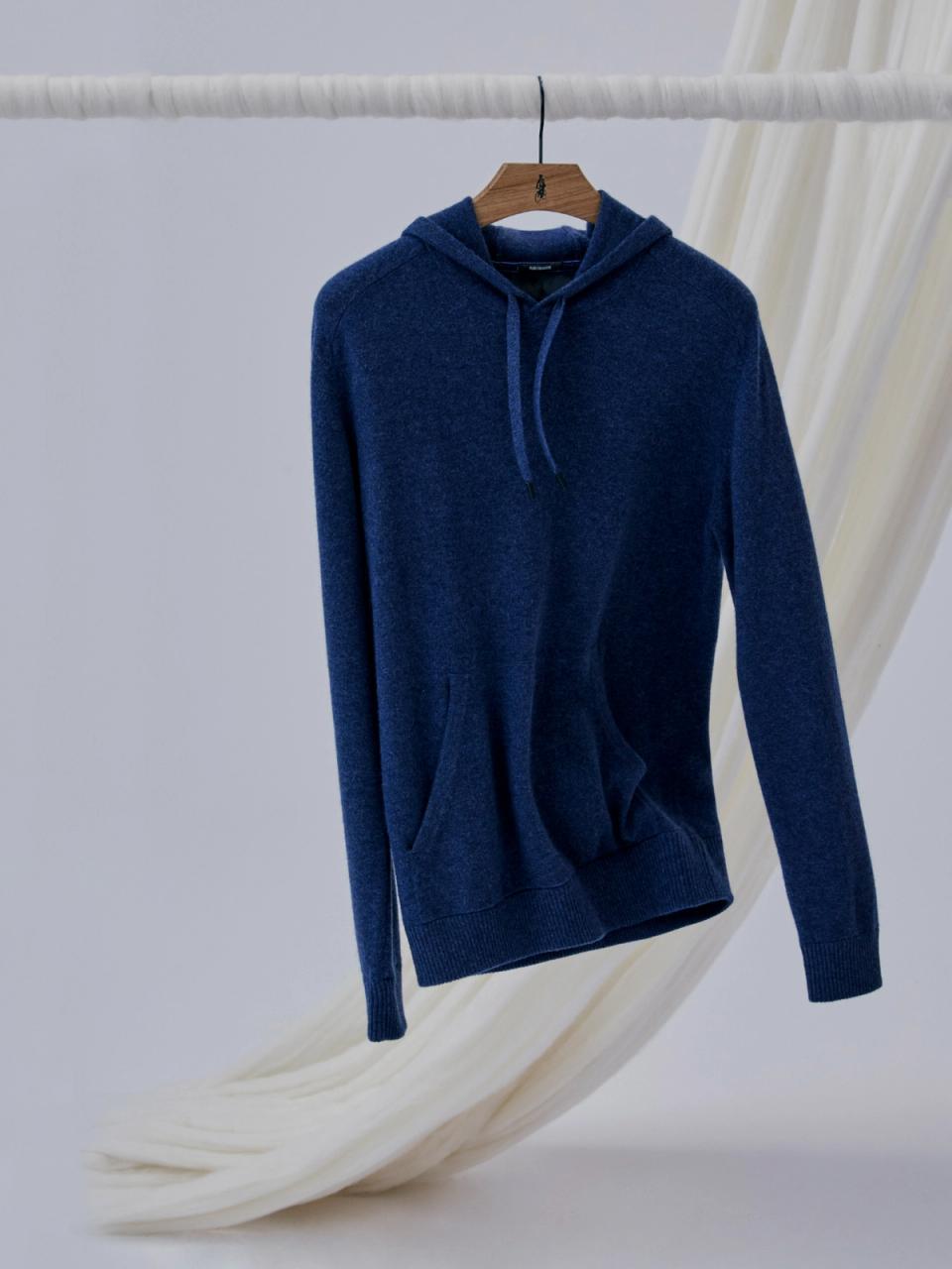 Casaco feito com puro cashmere