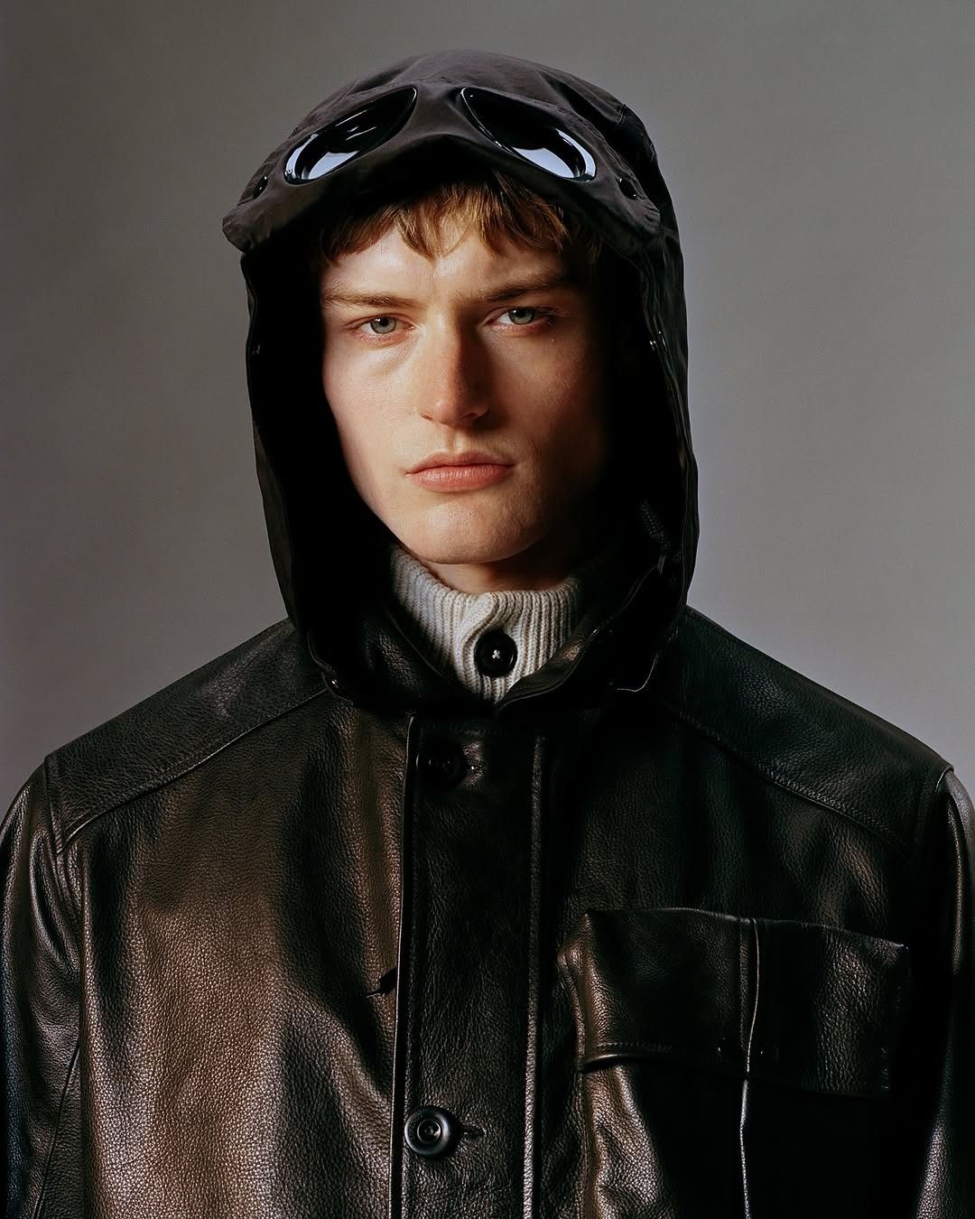 Sam Cook | Mainboard | Colours