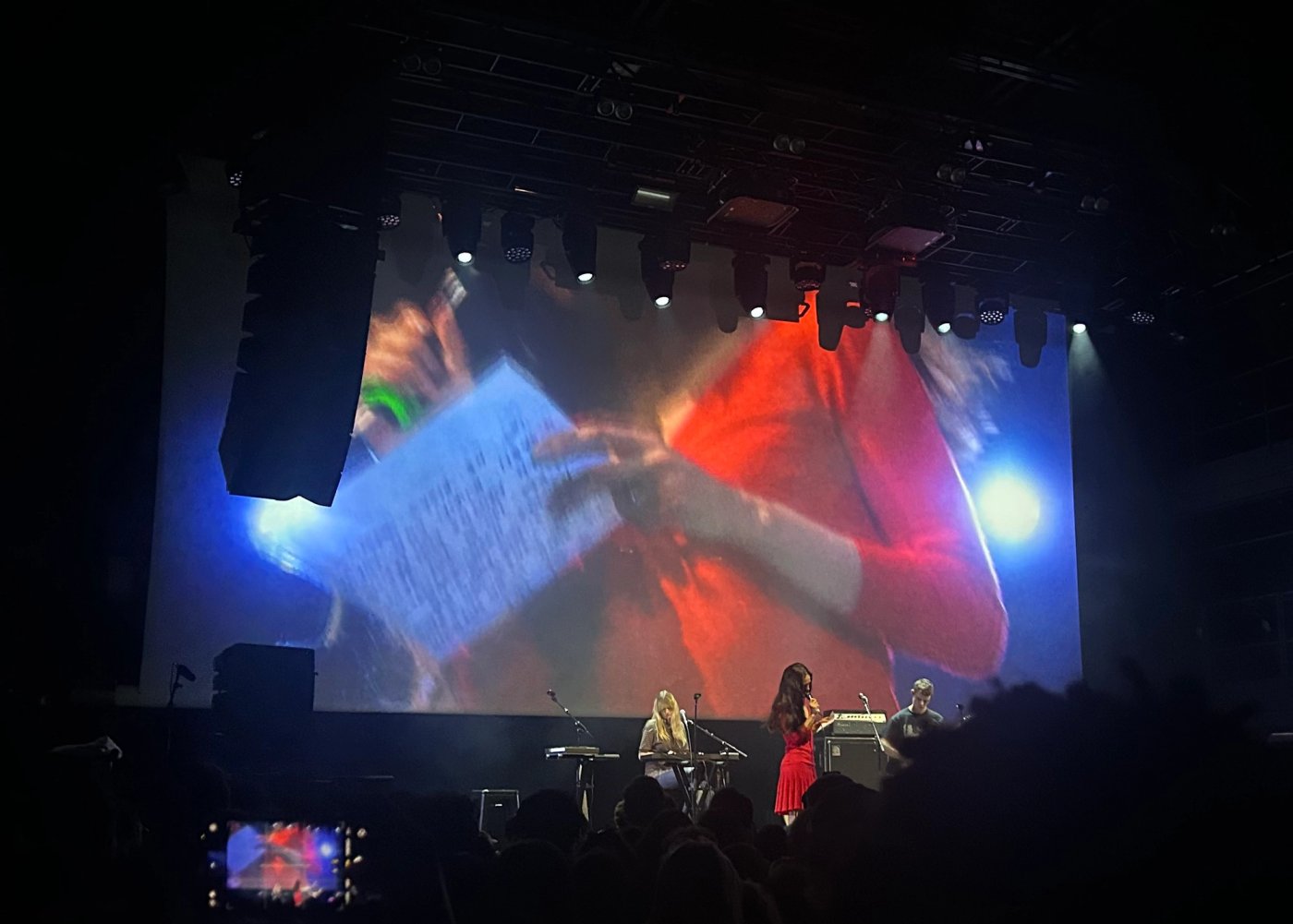 Smerz, Paris 12.04.26