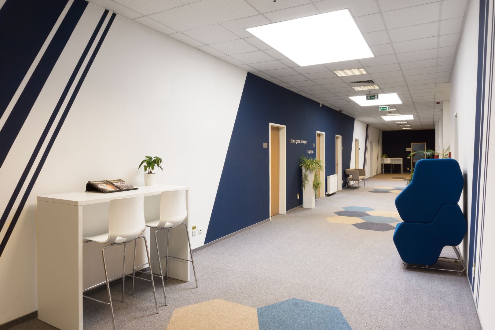 DSV Solutions, spații publice
