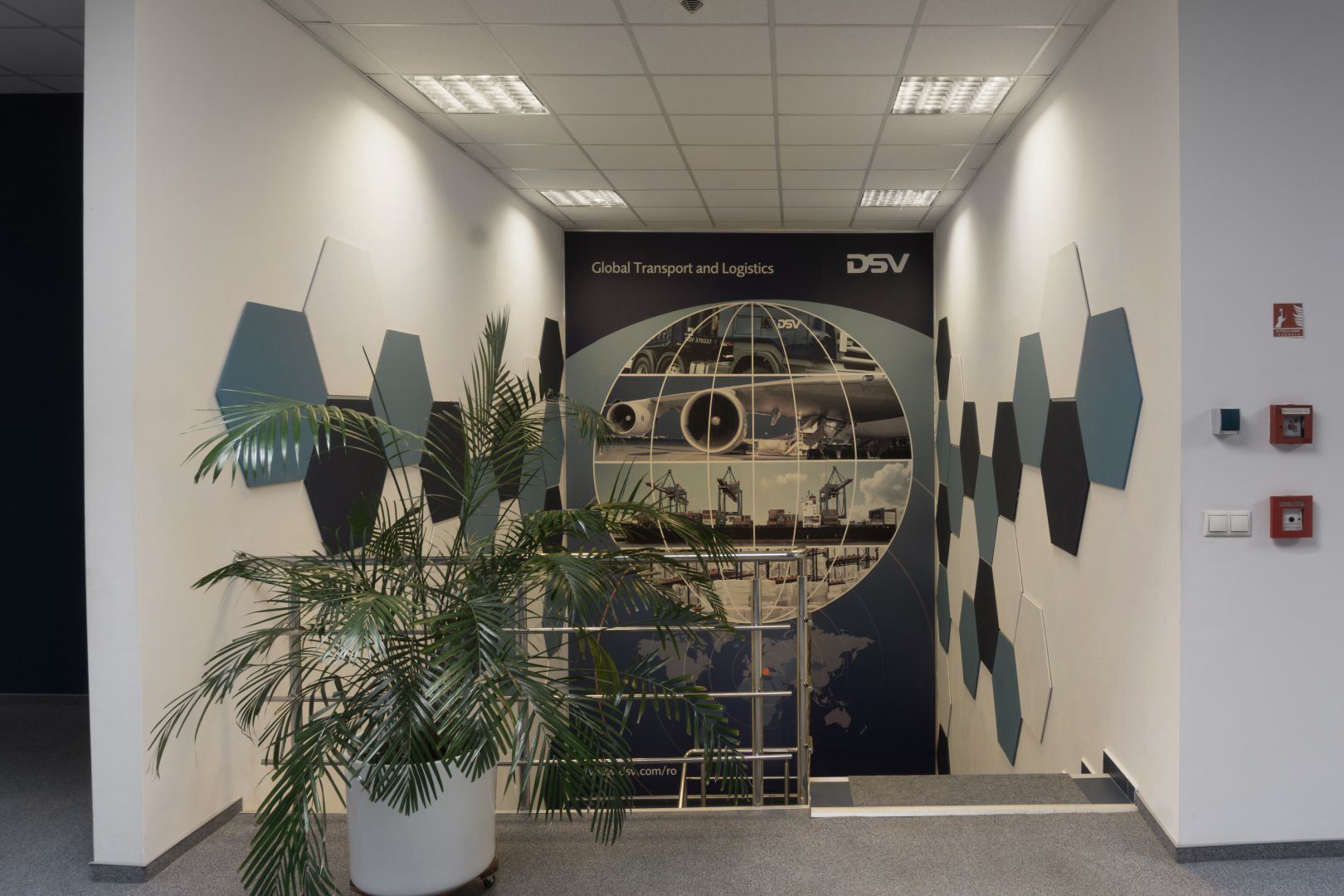 DSV Solutions, spații publice