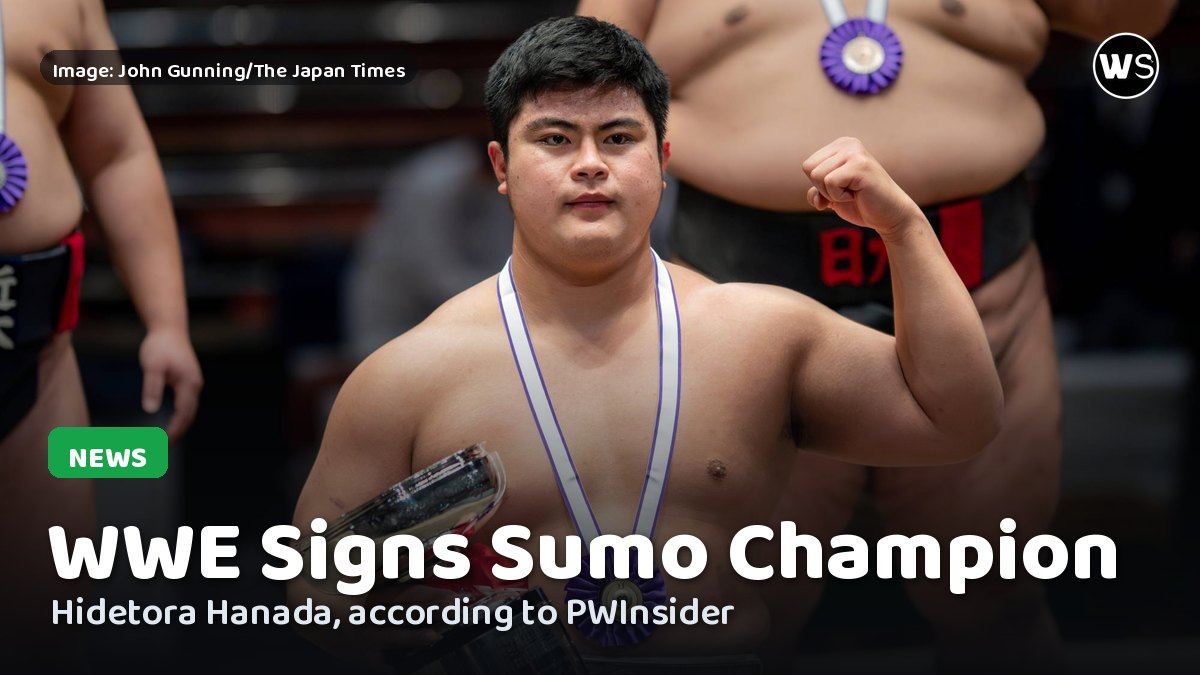Hidetora Hanada with his trophy after winning an amateur sumo championship