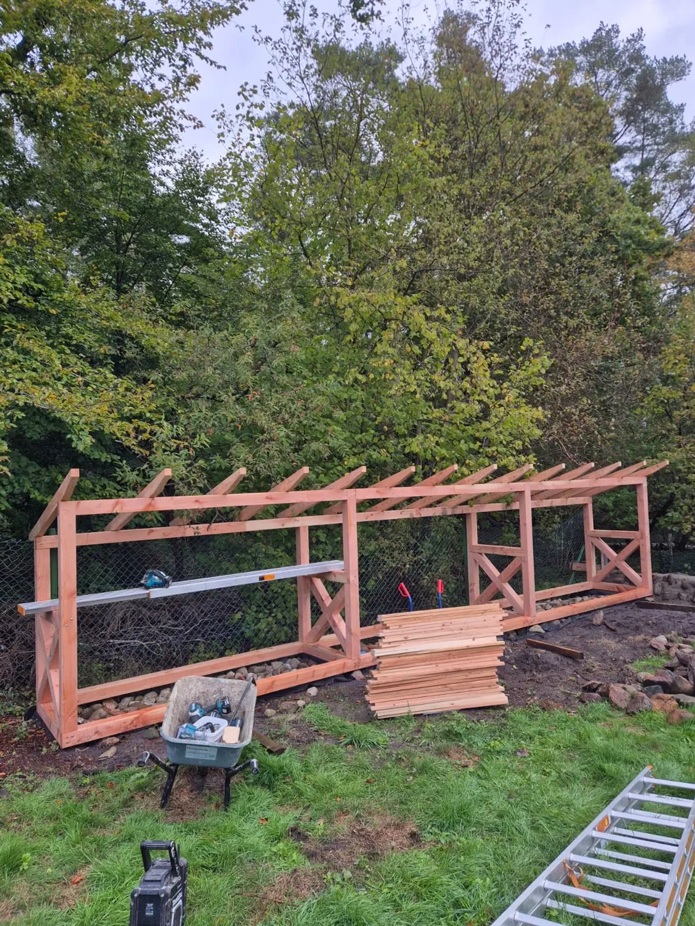 Montage der Dachkonstruktion