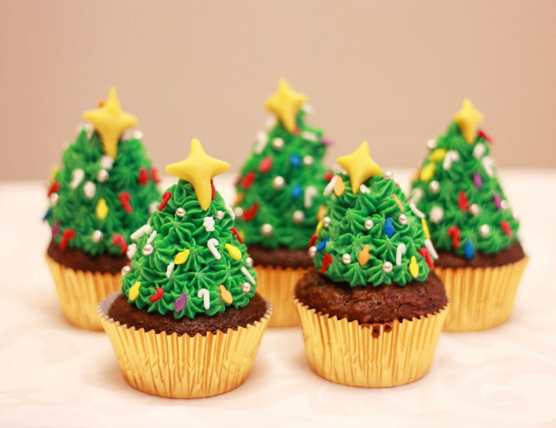 Christmas Tree Treats