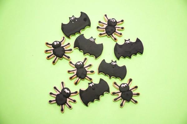 Midnight Flutter & Creepy Crawly Cookie Duo