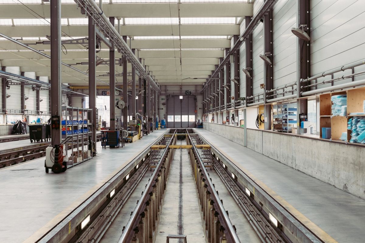 Interior of an industrial facility with rail-guided production lines