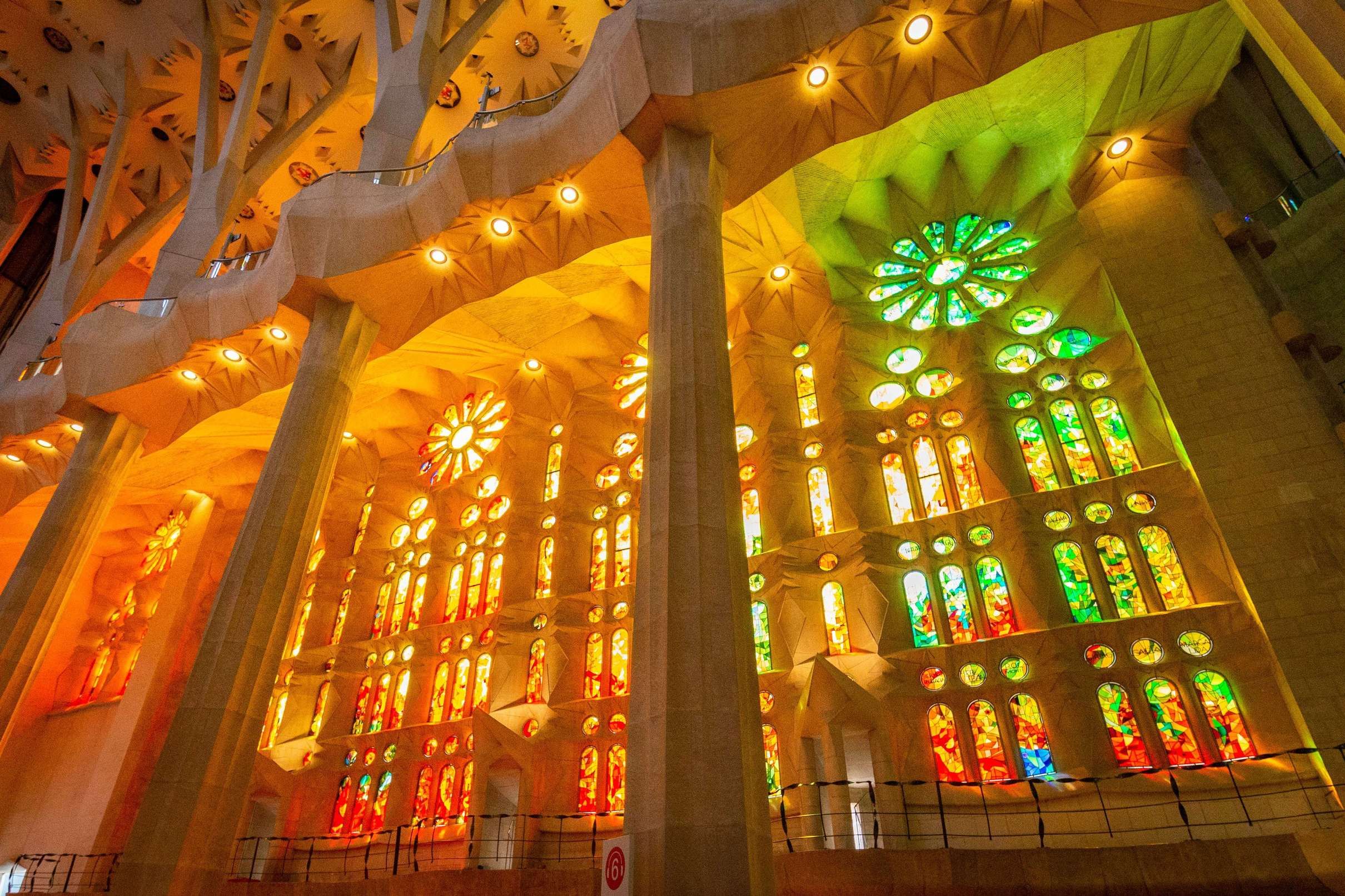 Sagrada Familia Reserved Access Tour with Expert Guide 75min, Barcelona — photo 1