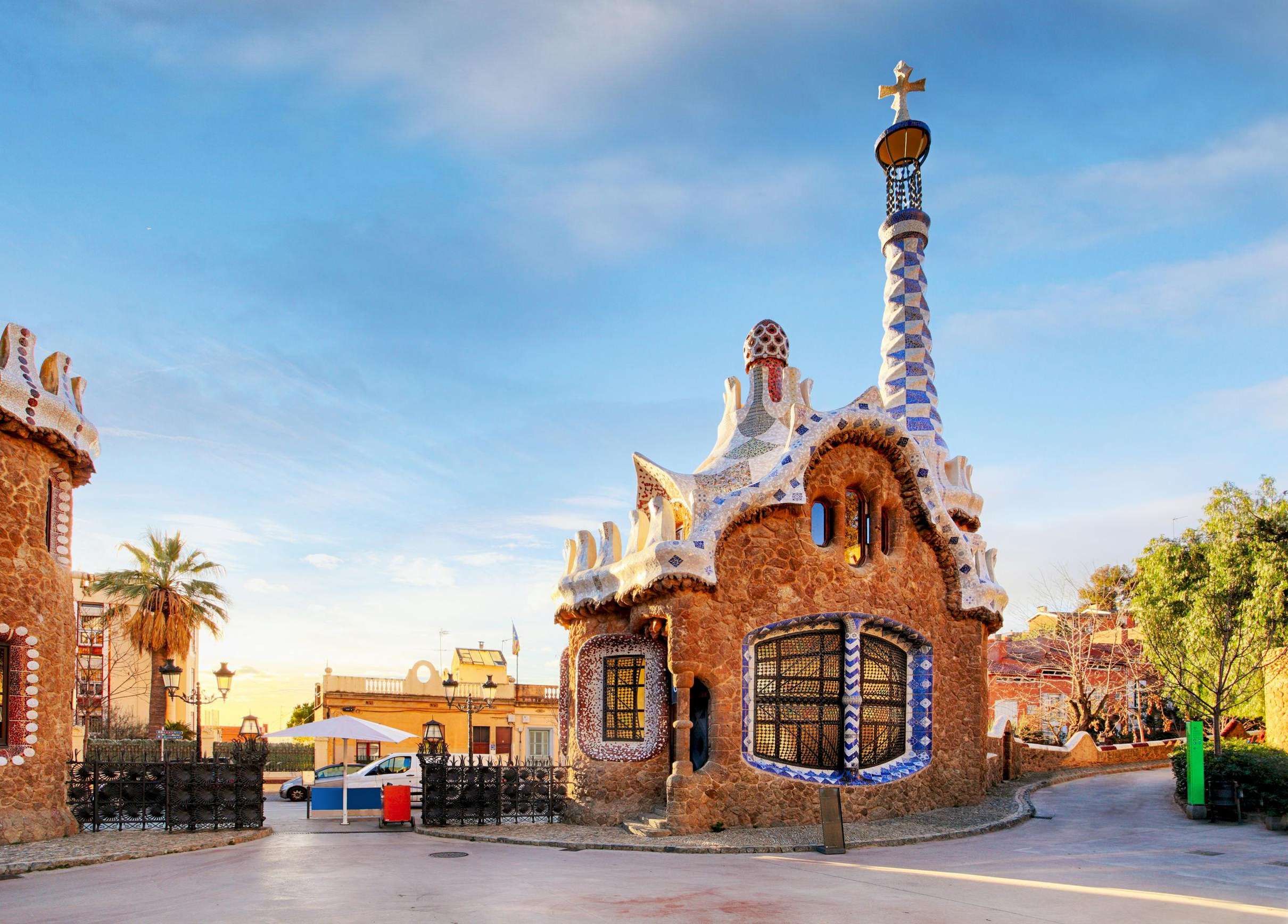 Sagrada Familia & Park Güell Combo Tour with Transport, Barcelona — photo 2