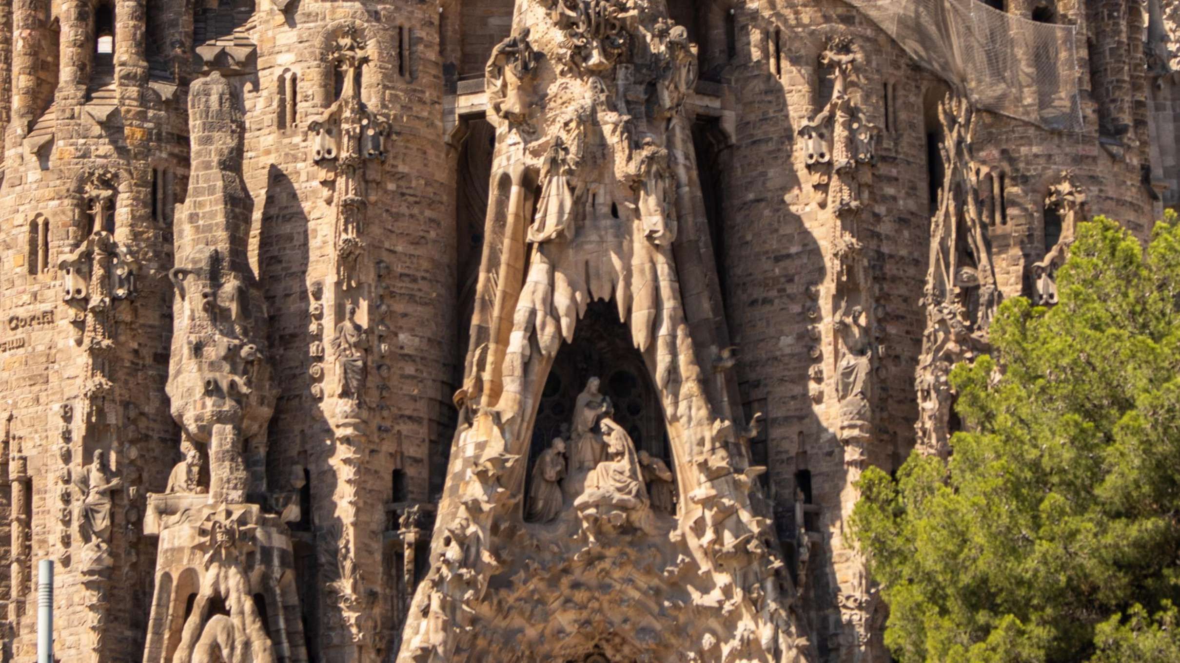Barcelona Modernist Walking Tour: Gaudí & 5 Landmarks 2.5h, Barcelona — photo 4