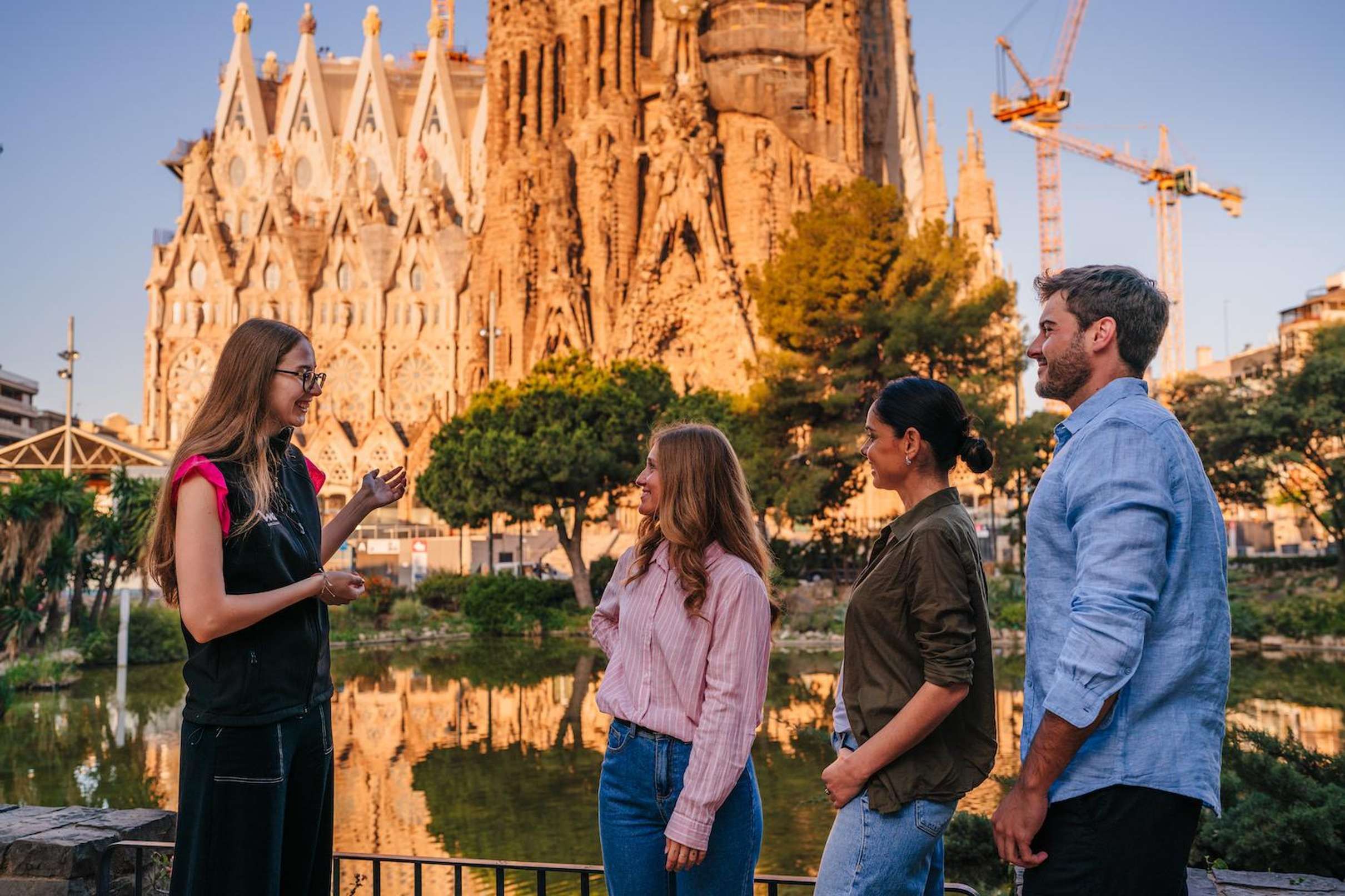 Sagrada Familia Official Guide Tour with Facade Focus, Barcelona — photo 3