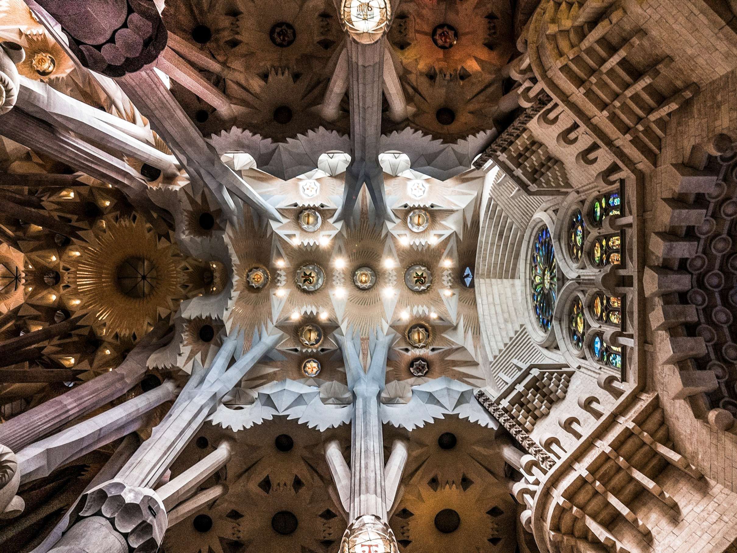 Sagrada Familia Skip-the-Line Tour with School Visit, Barcelona — photo 3