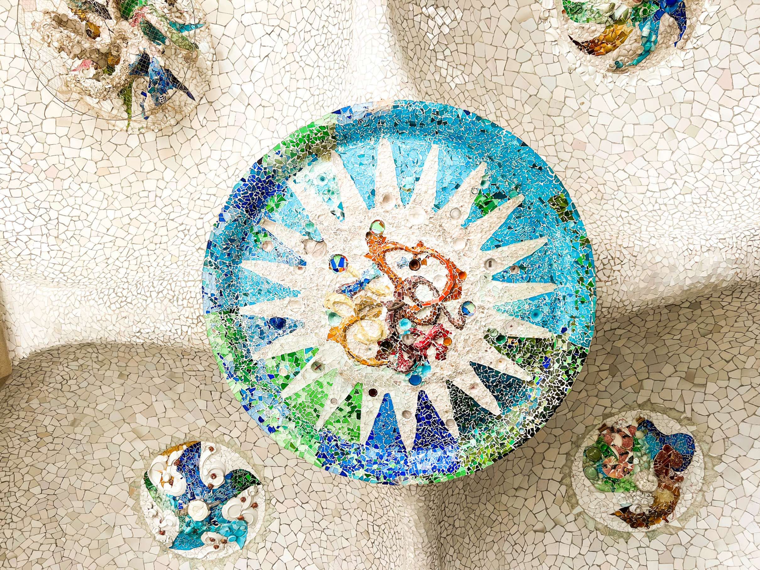 Sagrada Familia & Park Güell Combo Tour with Transport, Barcelona — photo 3