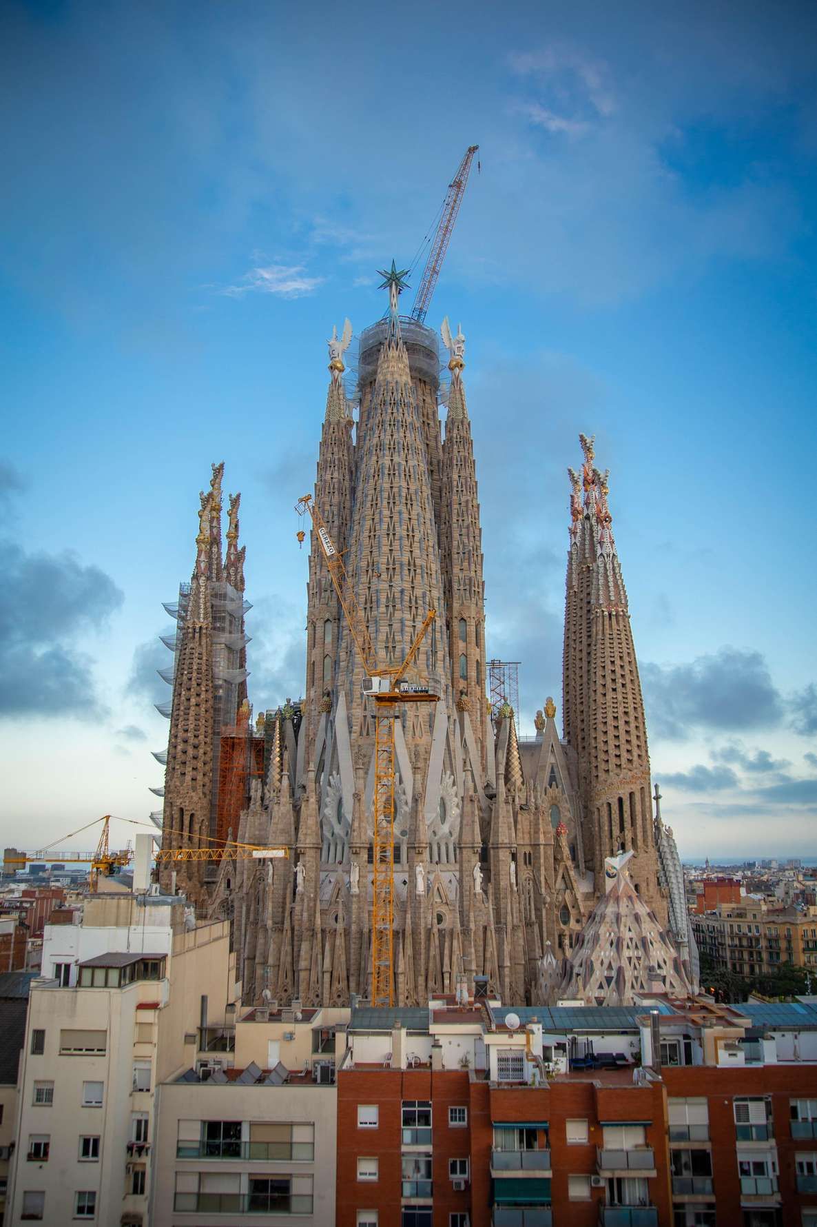 Sagrada Familia Bilingual Tour with Rooftop & Sailing Option, Barcelona — photo 4