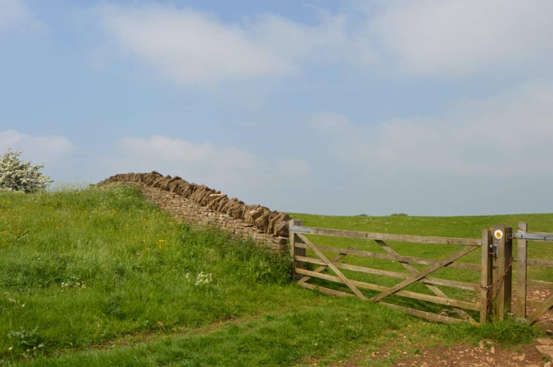 Cotswold Way Waymarker