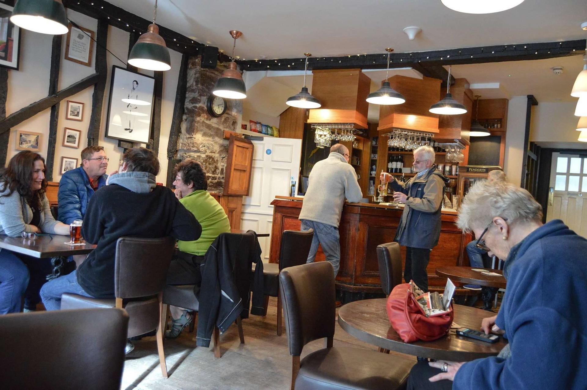 Browns Pub