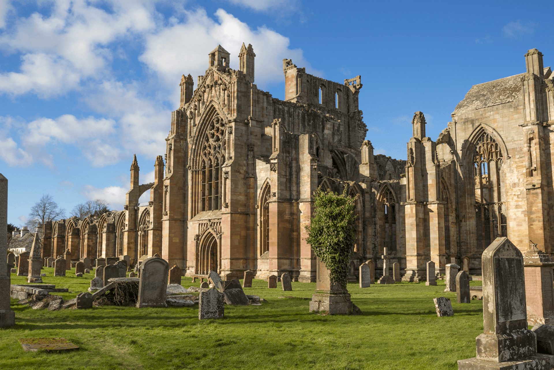 Melrose Abbey, Borders Abbey Way