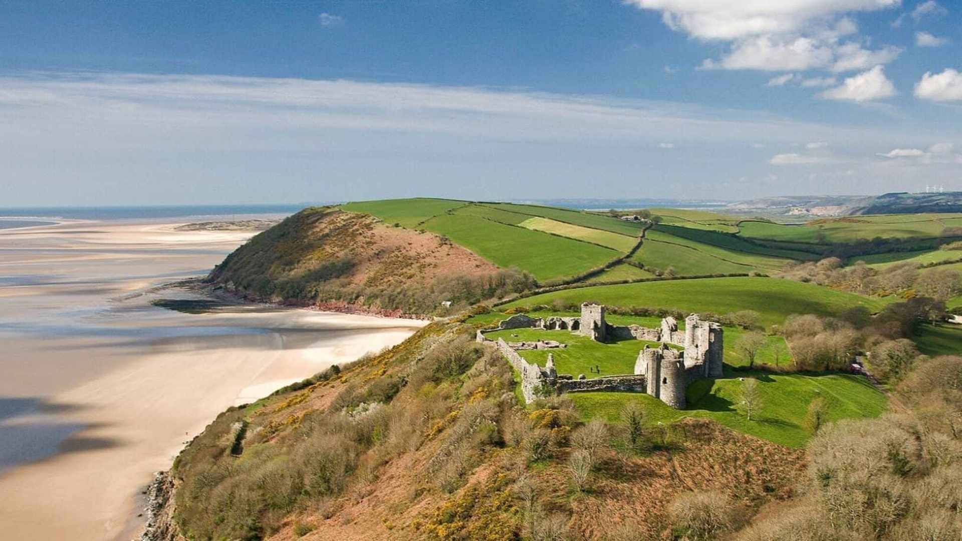 Llansteffan Castle on the Carmarthenshire coastal path