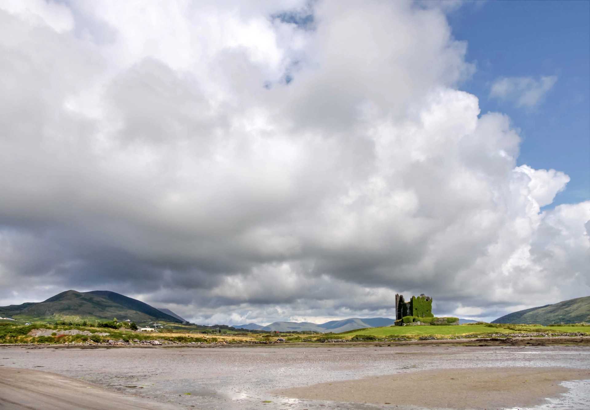 Image of Ballycarbery Castle, Cahersiveen on the County Kerry Way