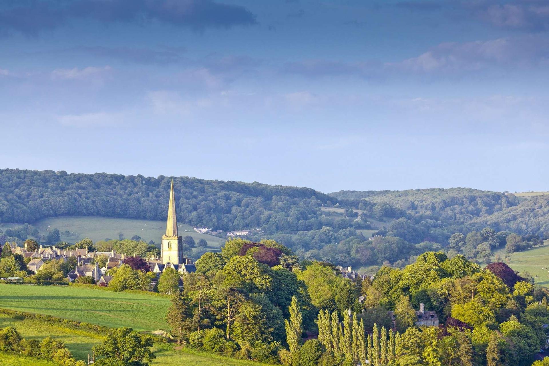 Image of spire of St. Lawrence, Stroud, Cotswold Way, walks in Chipping Campden
