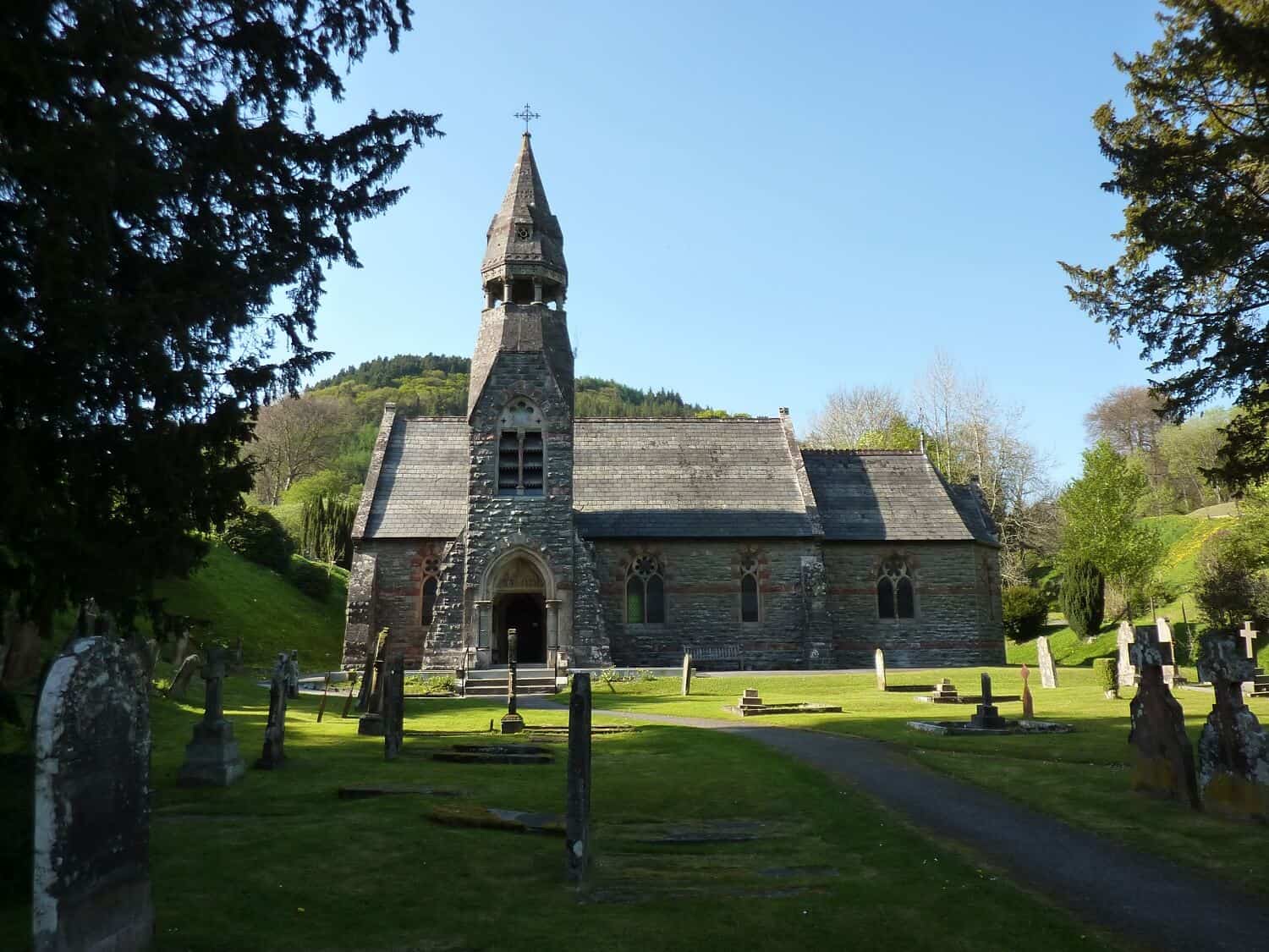 The_church_at_Abbeycwmhir_Clyndw