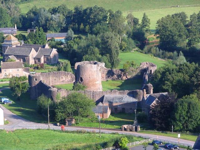 Three Castles Walking Holidays South Wales