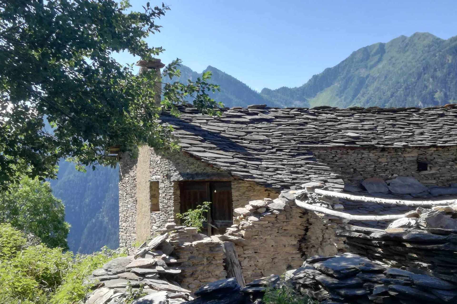 Hand-Picked Accommodation: Comfort Along the Way