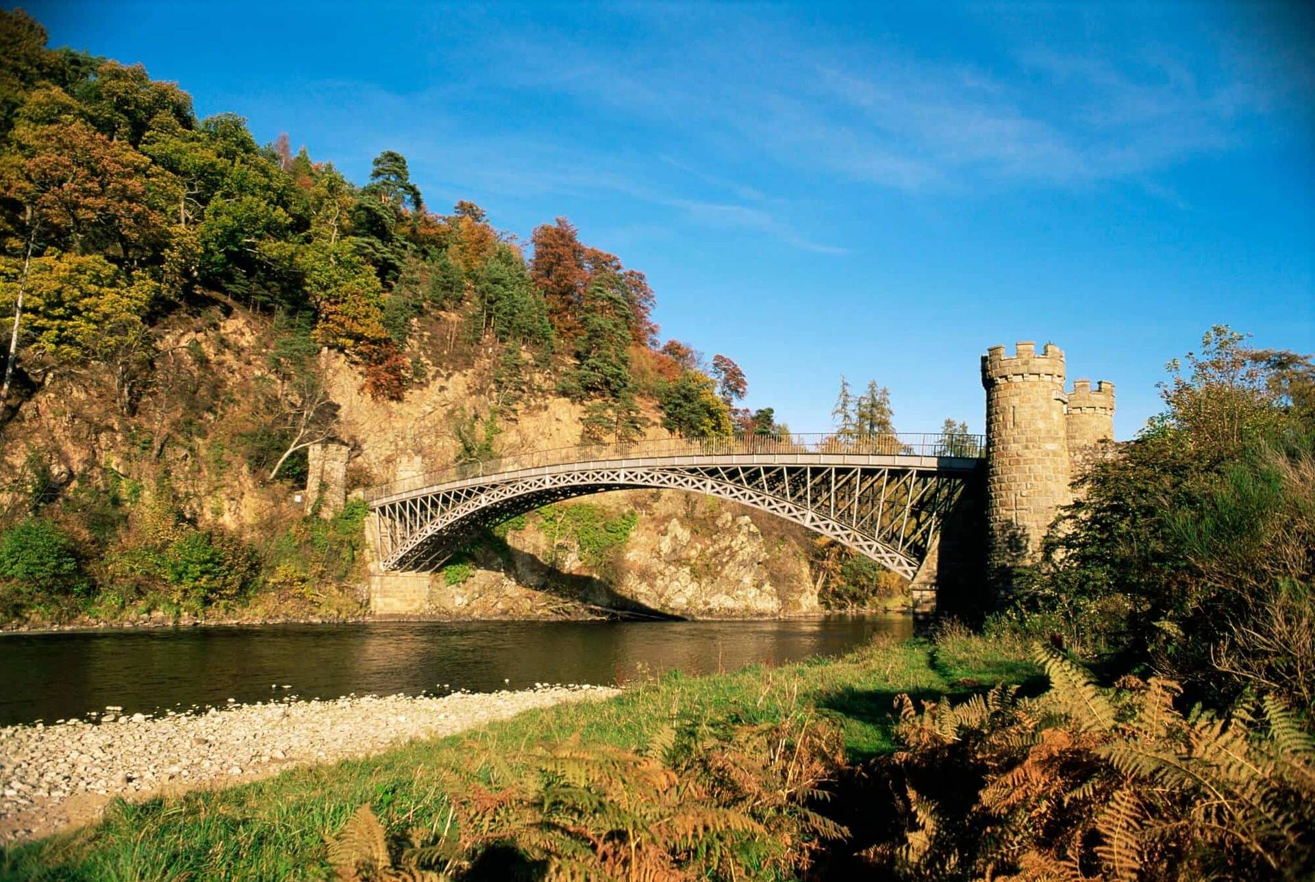 A bridge over a river in the countryside
