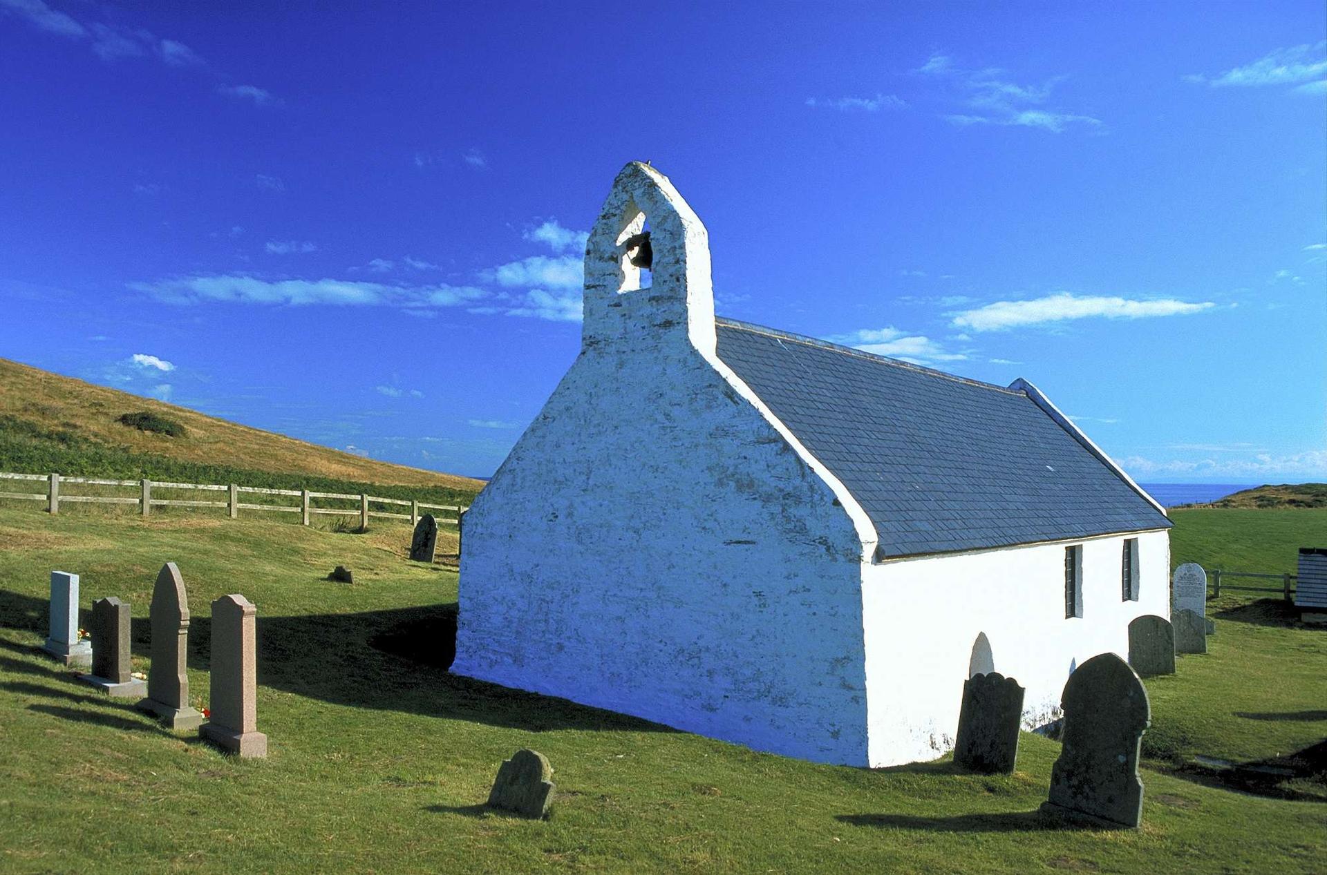 Walking holidays on the llyn peninsula