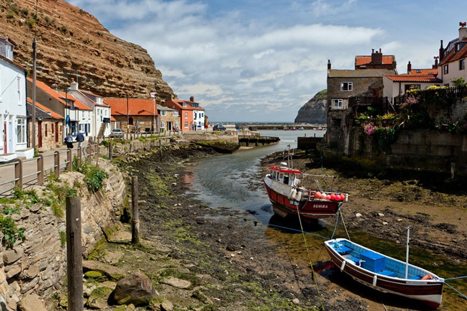 Staithes Fishing village cCeveland Way