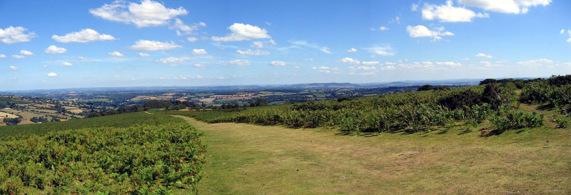 Wide open views across the Herefordshire countryside on the Offa’s Dyke Path walking holiday