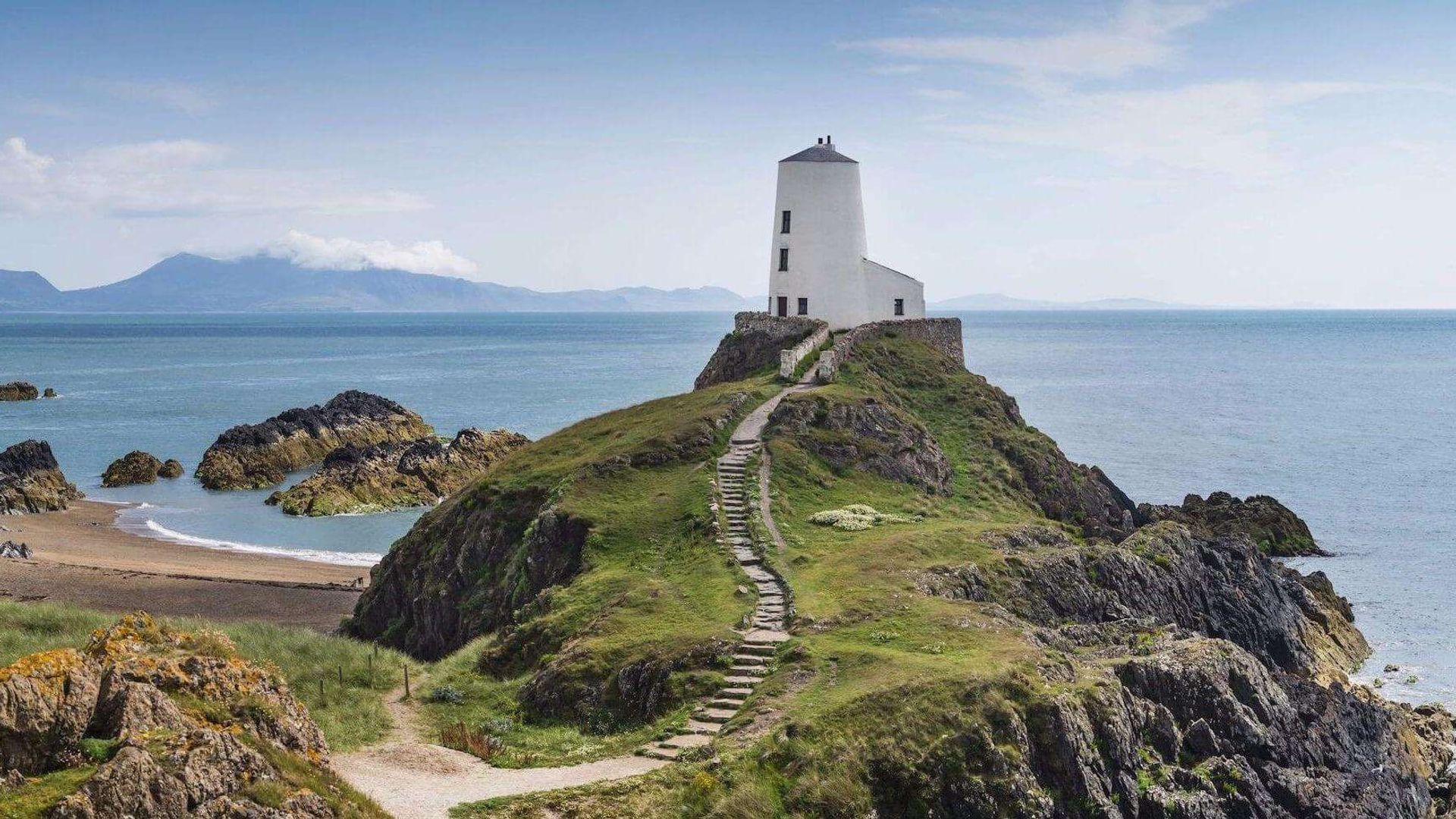 Walking path up to the Tŵr Mawr lighthouse on Llanddwyn Island Anglesey coast path