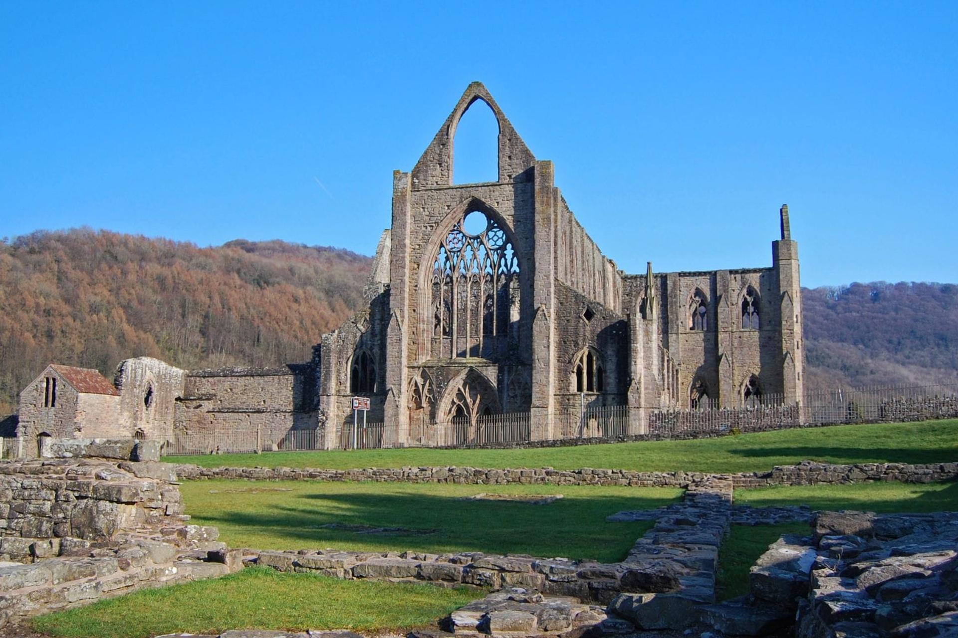 The Offa’s Dyke Path Experts in Self-Guided Walking Holidays